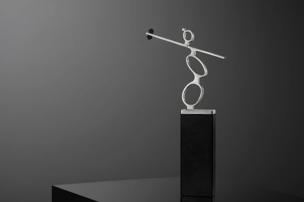 Core Silver Statue | Black Steel Stage & Crow