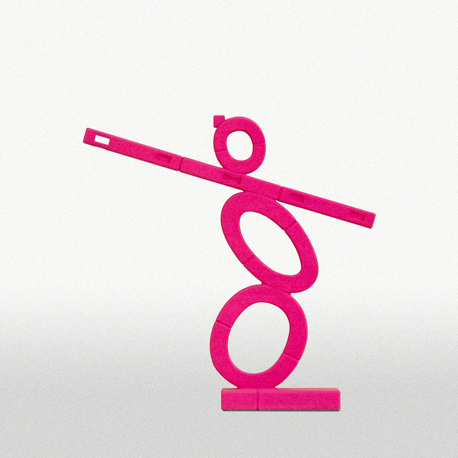 Oki Total | Versatile Plastic Statue - Pink